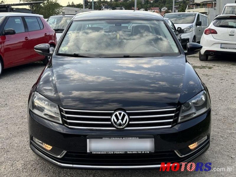 2012' Volkswagen Passat 2,0 Tdi Bmt photo #3