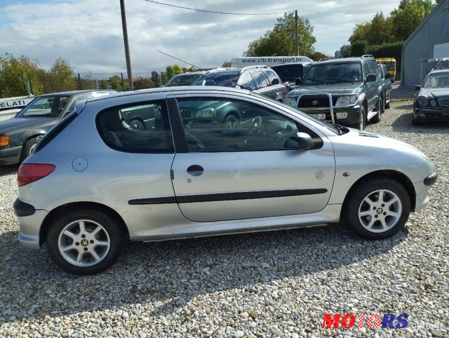 2005' Peugeot 206 photo #3