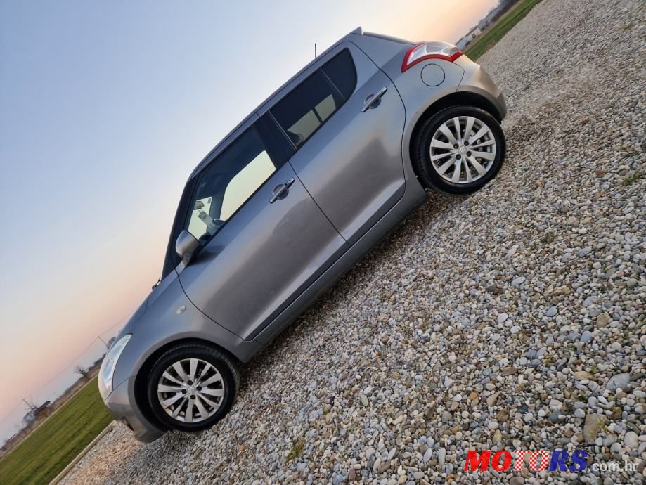 2011' Suzuki Swift 1,2 Gs Aac photo #4
