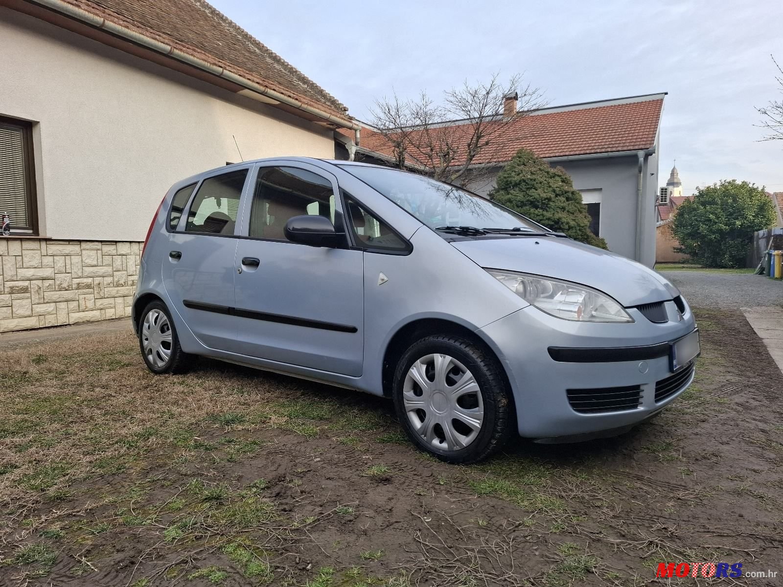 2005' Mitsubishi Colt 1,3 photo #2