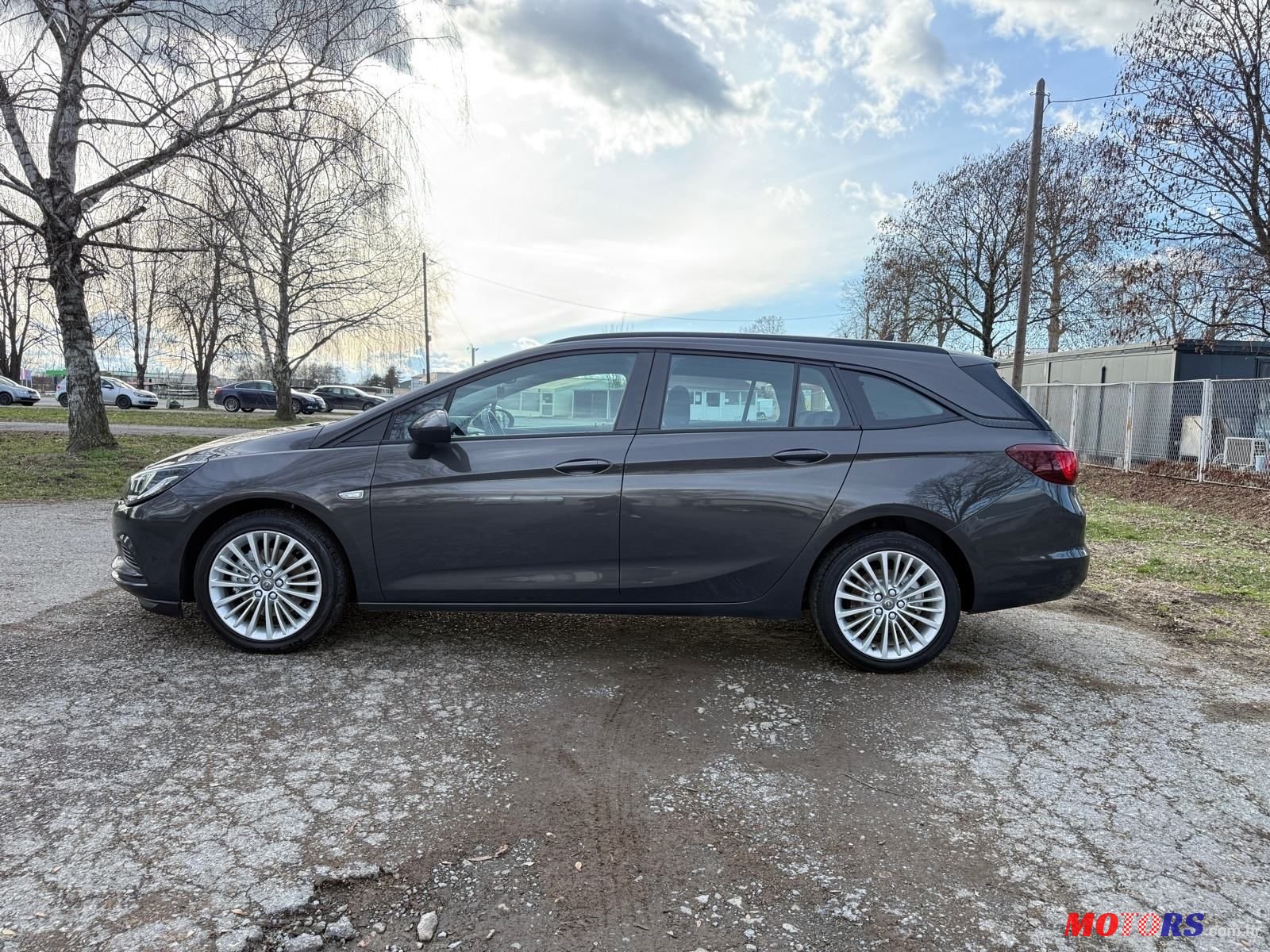 2016' Opel Astra Karavan photo #2