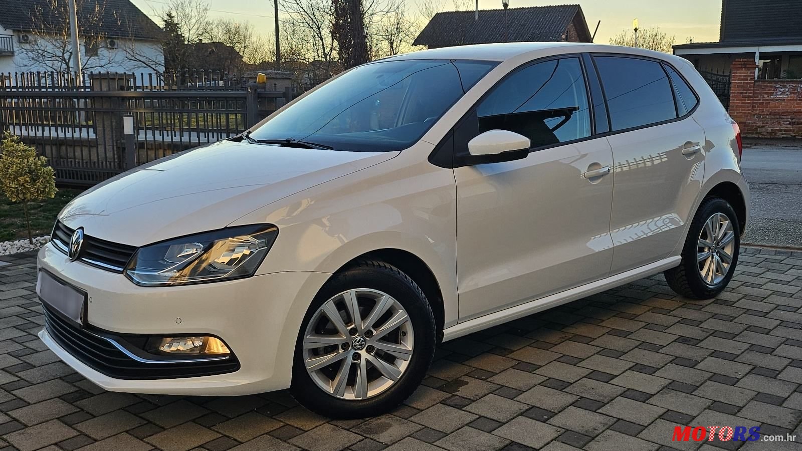 2016' Volkswagen Polo 1.4 Tdi photo #5