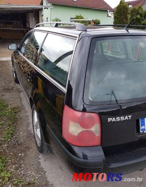 2005' Volkswagen Passat Variant 1,9 Tdi photo #1