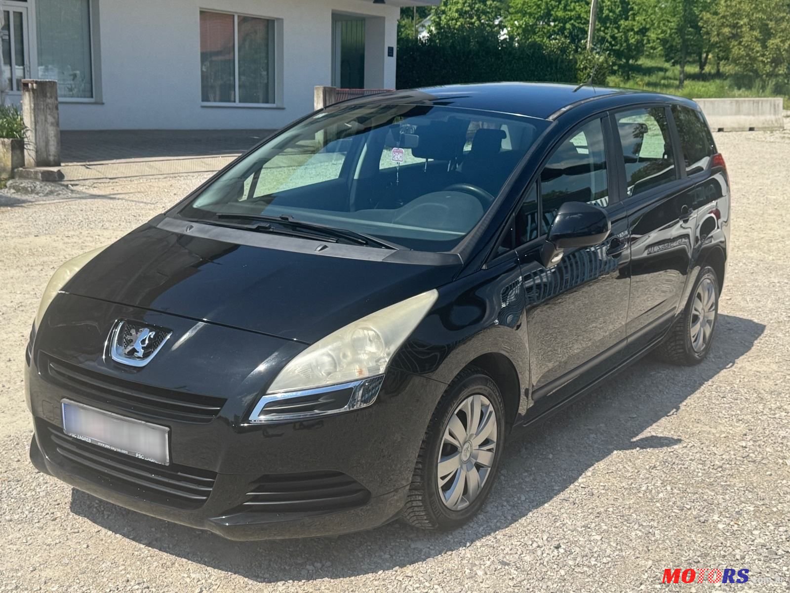 2011' Peugeot 5008 1,6 Vti photo #1