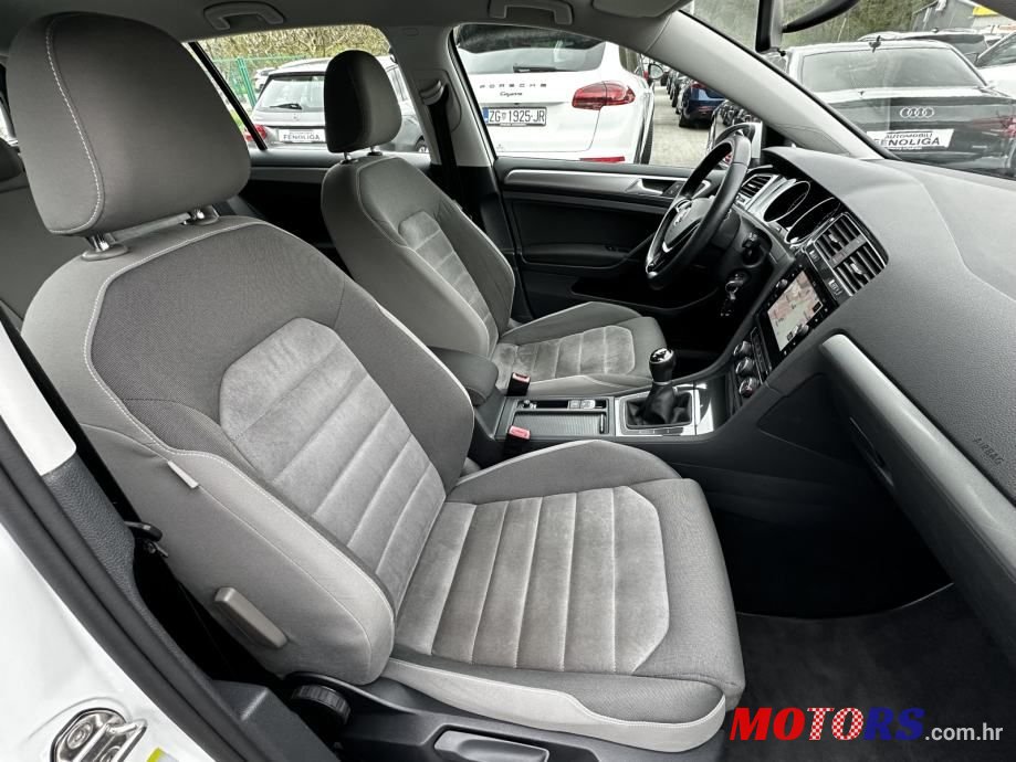 2017' Volkswagen Golf VII 1,6 Tdi photo #6