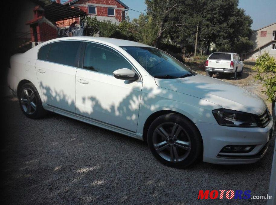 2014' Volkswagen Passat 1,6 Tdi Bmt photo #1