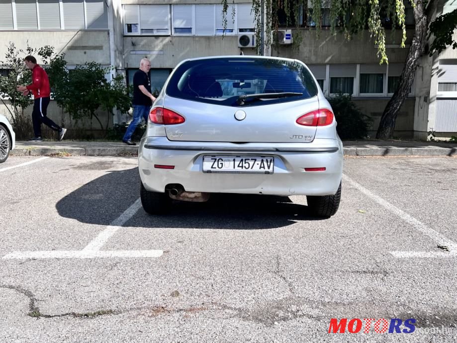 2006' Alfa Romeo 147 photo #4