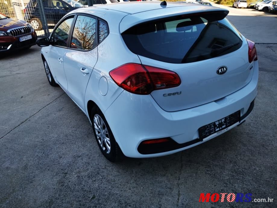 2015' Kia Ceed 1,4 Crdi photo #2