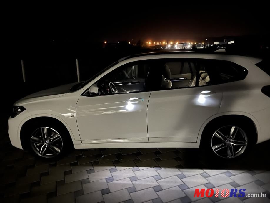 2016' BMW X1 20D photo #3