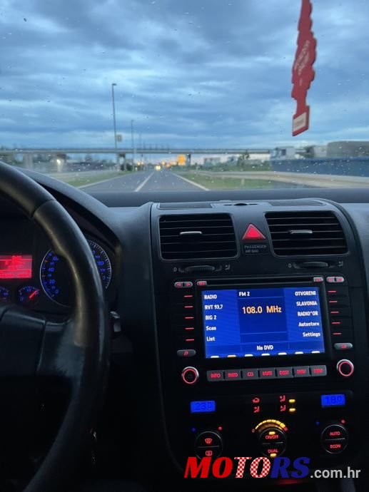 2007' Volkswagen Jetta photo #1