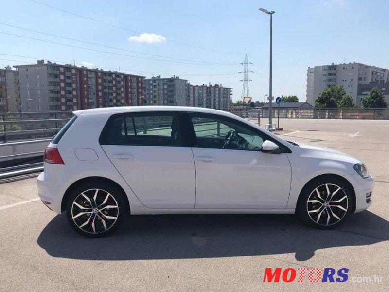 2014' Volkswagen Golf VII 1,6 Tdi Bmt photo #1