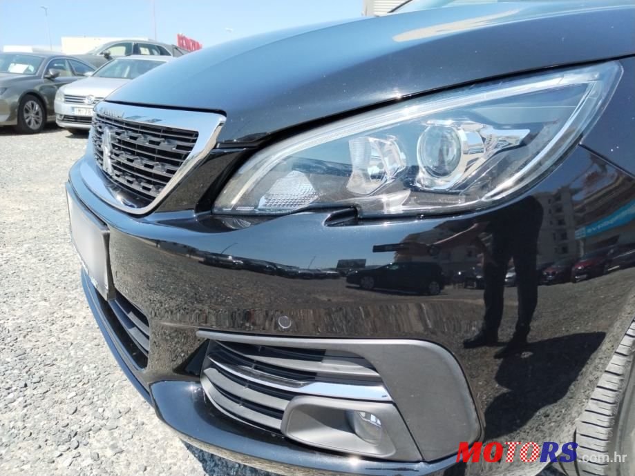 2018' Peugeot 308 photo #5