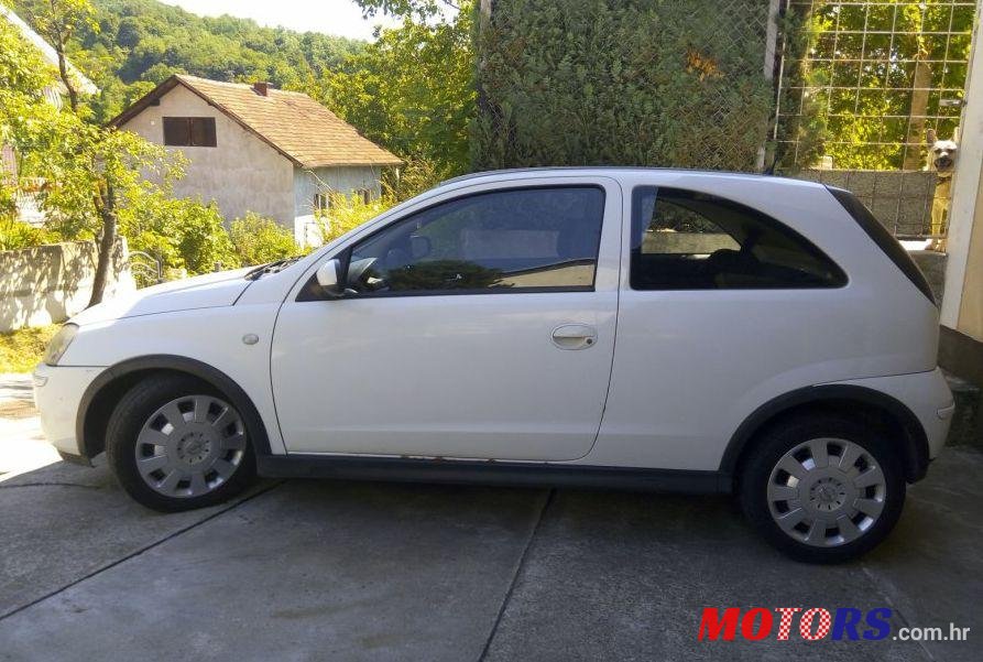 2004' Opel Corsa 1,3 Cdti photo #2