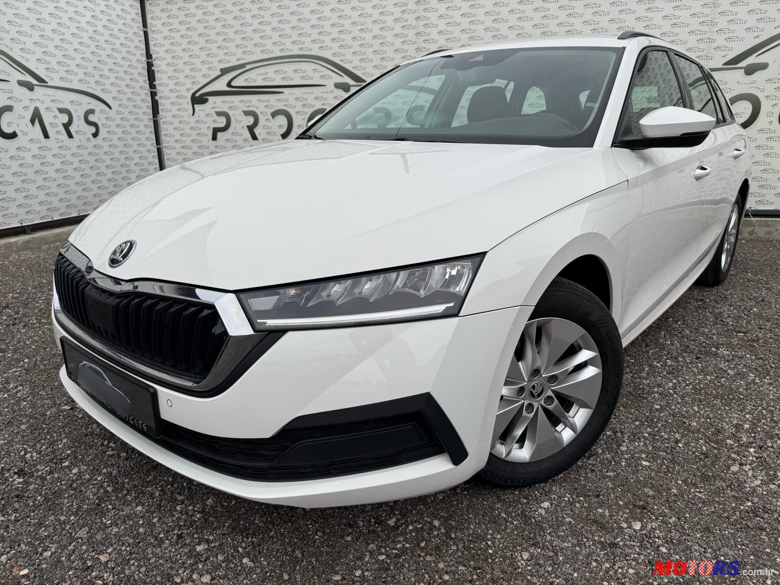 2022' Skoda Octavia Combi photo #2