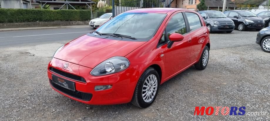 2014' Fiat Punto Evo photo #1