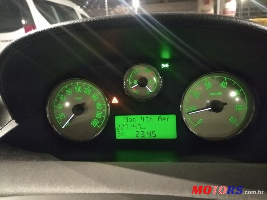 2004' Lancia Y photo #4