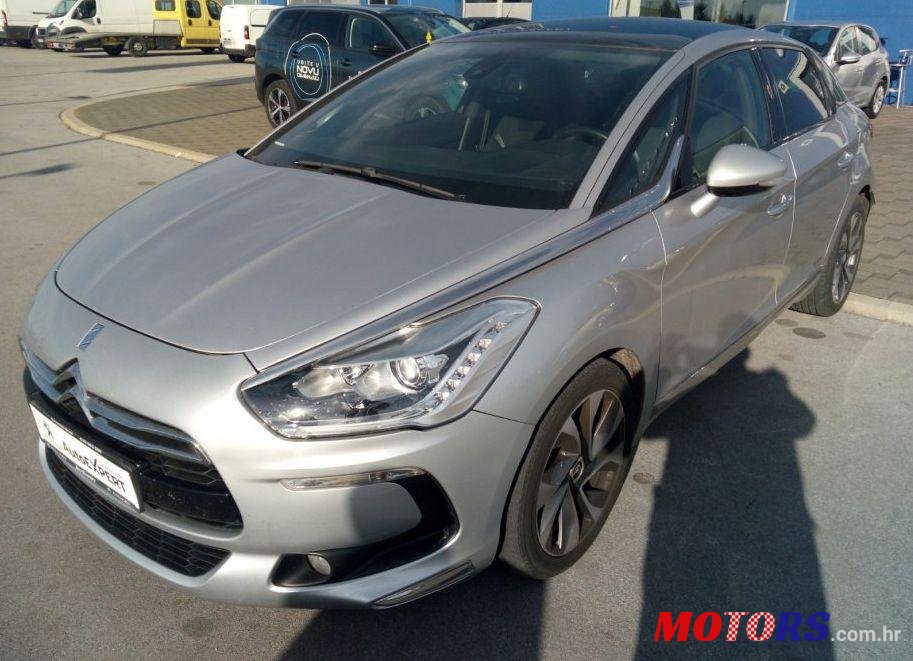 2013' Citroen DS5 2,0 Hdi Sport photo #1