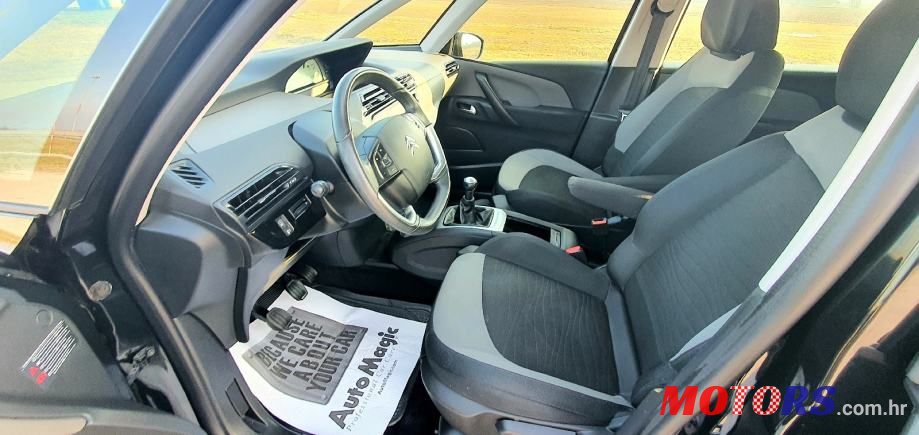2015' Citroen C4 Picasso photo #5