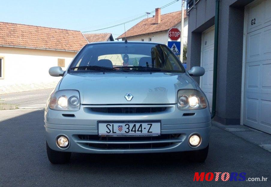 2001' Renault Thalia 1,4 photo #1