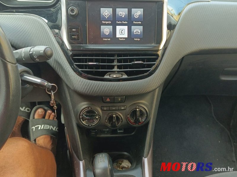 2015' Peugeot 2008 1,6 E-Hdi photo #6