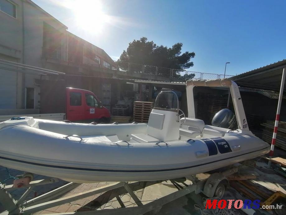 2004' Yamaha photo #1