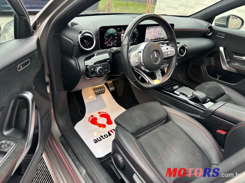 2019' Mercedes-Benz A-Klasa 200 photo #4