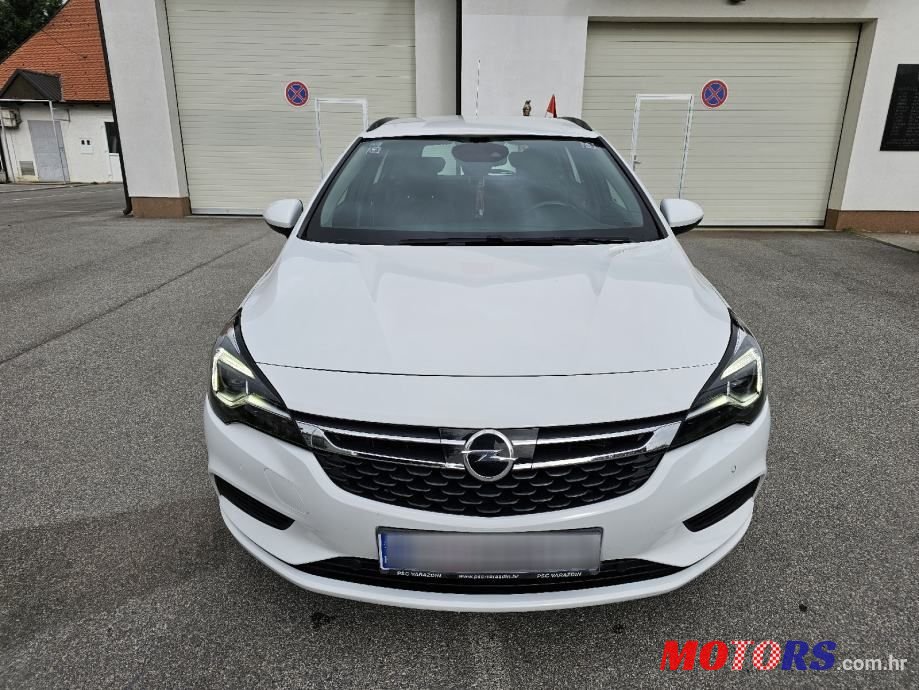 2018' Opel Astra 1.6 Cdti photo #6