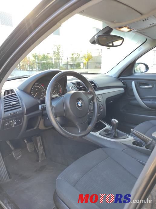 2008' BMW Serija 1 118D photo #2