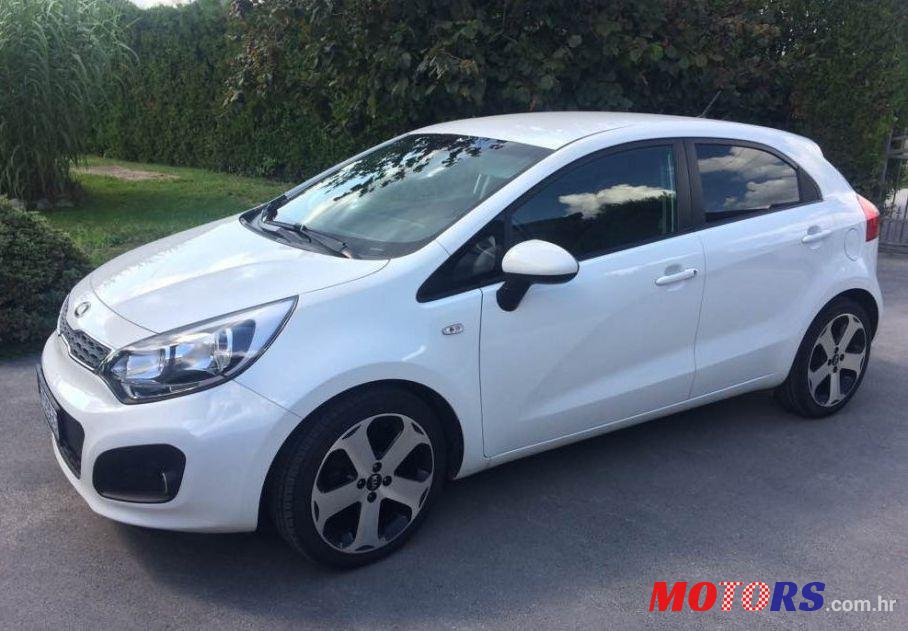 2014' Kia Rio 1,4 Crdi Ex photo #2