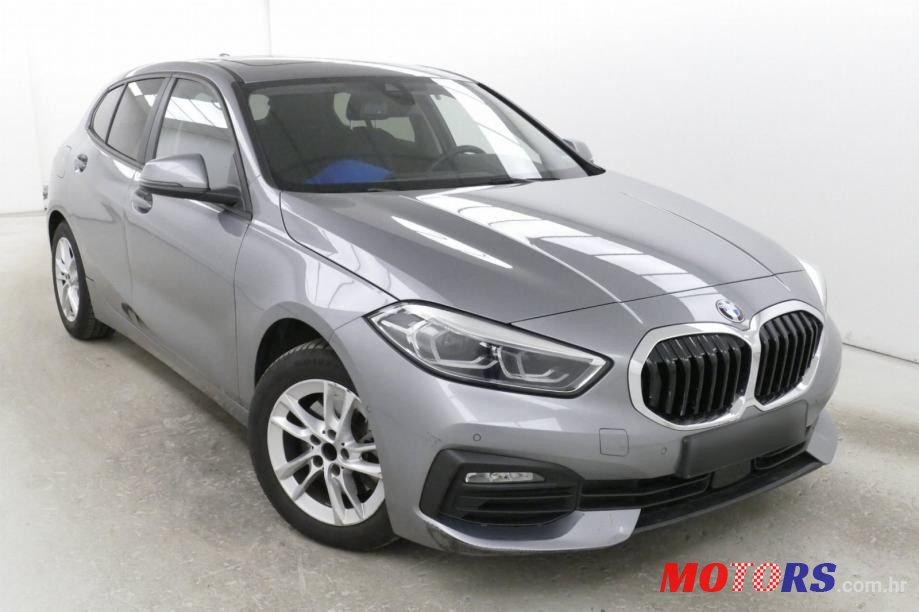 2023' BMW Serija 1 118I photo #1