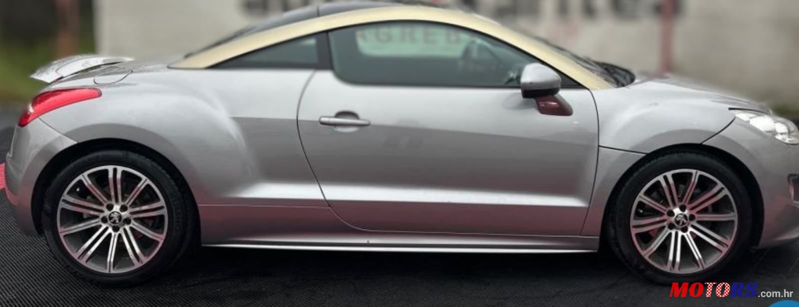 2011' Peugeot RCZ 2,0 Hdi photo #4