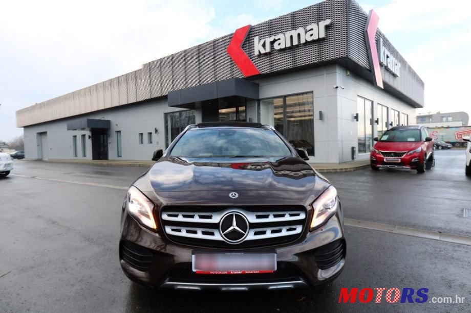 2017' Mercedes-Benz GLA 220 D photo #4