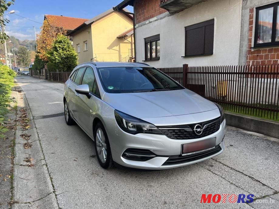 2020' Opel Astra 1,5 D photo #3