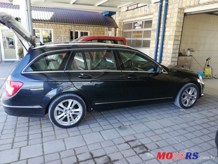 2012' Mercedes-Benz C-Klasa 200 Cdi T photo #3