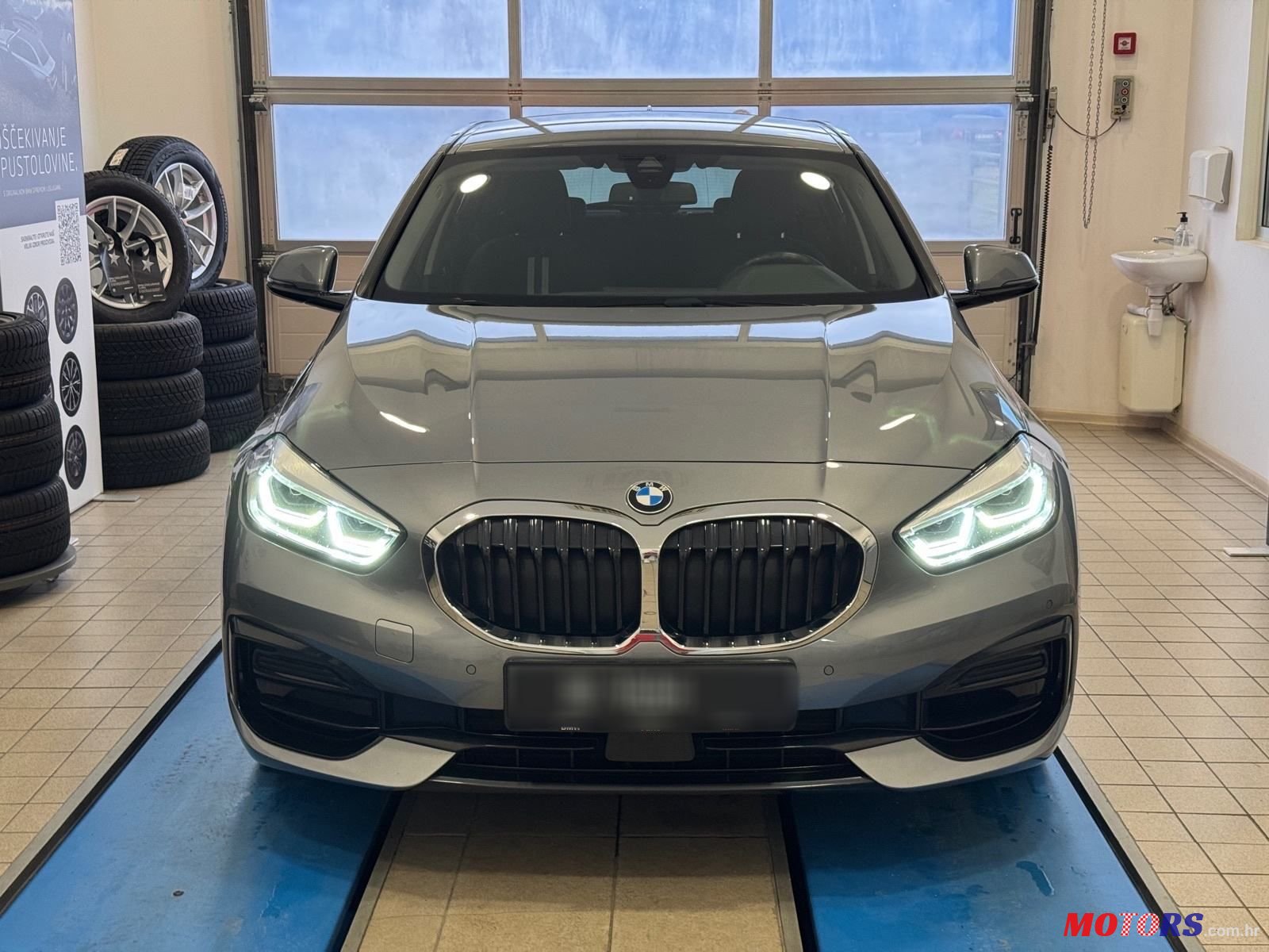 2022' BMW Serija 1 120I photo #2