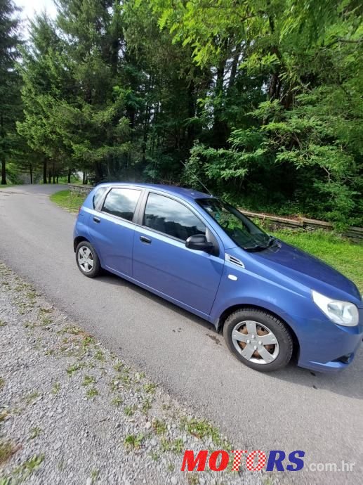 2009' Chevrolet Aveo photo #4