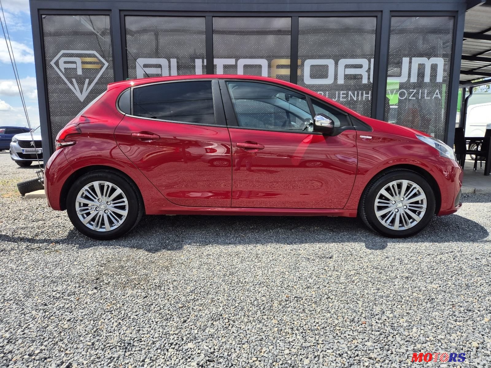 2017' Peugeot 208 1,2 photo #4