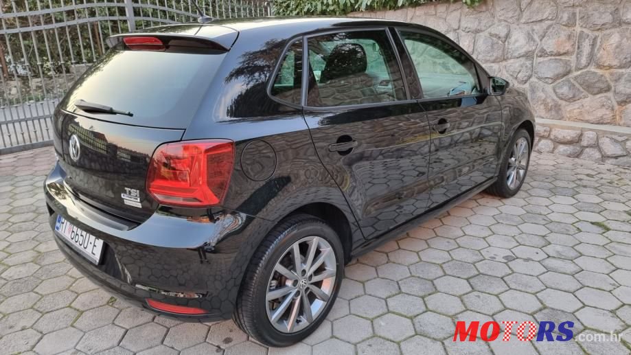 2015' Volkswagen Polo 1,2 Tsi Bmt photo #2