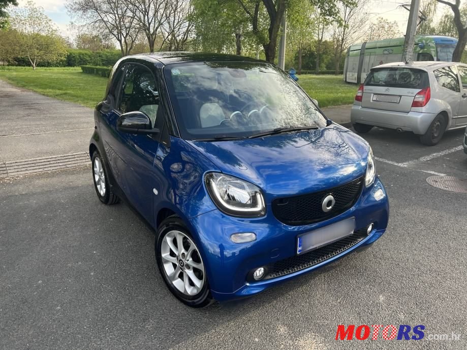 2015' Smart Fortwo photo #2