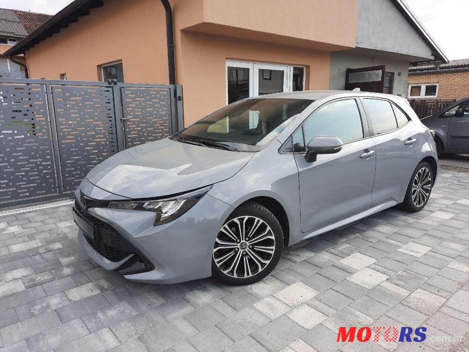 2019' Toyota Corolla 1,2 Turbo photo #1