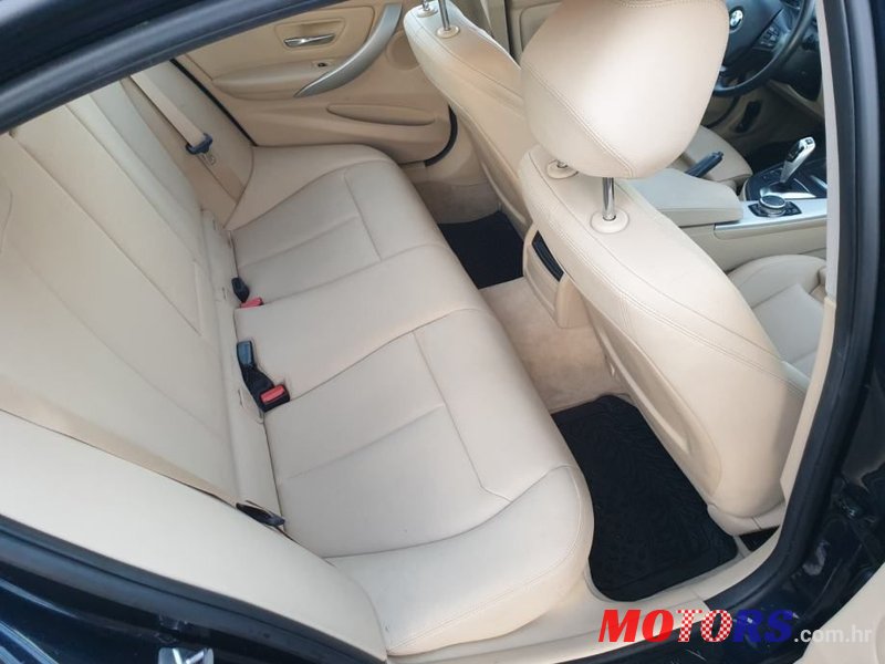 2015' BMW Serija 3 318D M photo #5