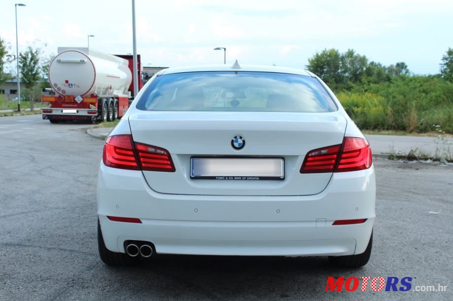 2010' BMW Serija 5 520D photo #6