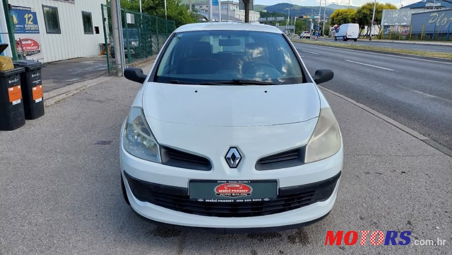2007' Renault Clio 1,5 Dci photo #2