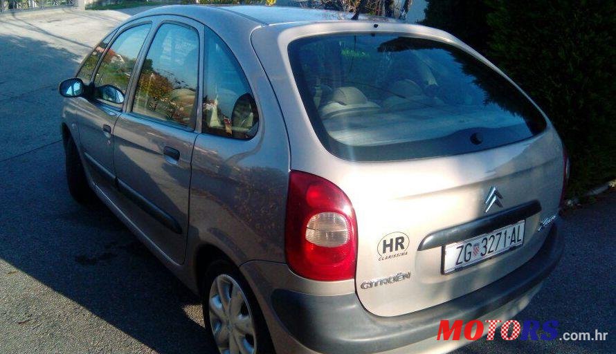 2003' Citroen Xsara Picasso 2,0 Hdi photo #2