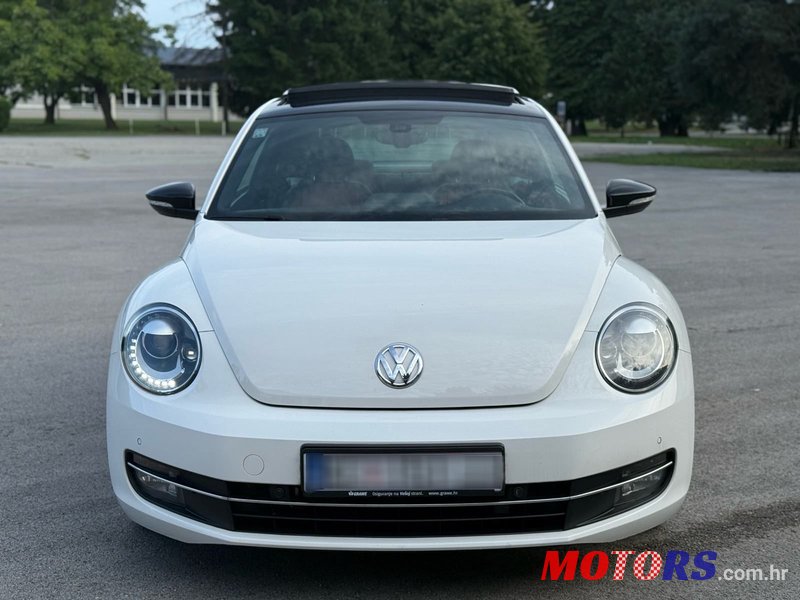 2012' Volkswagen Beetle 2.0 Tdi photo #5