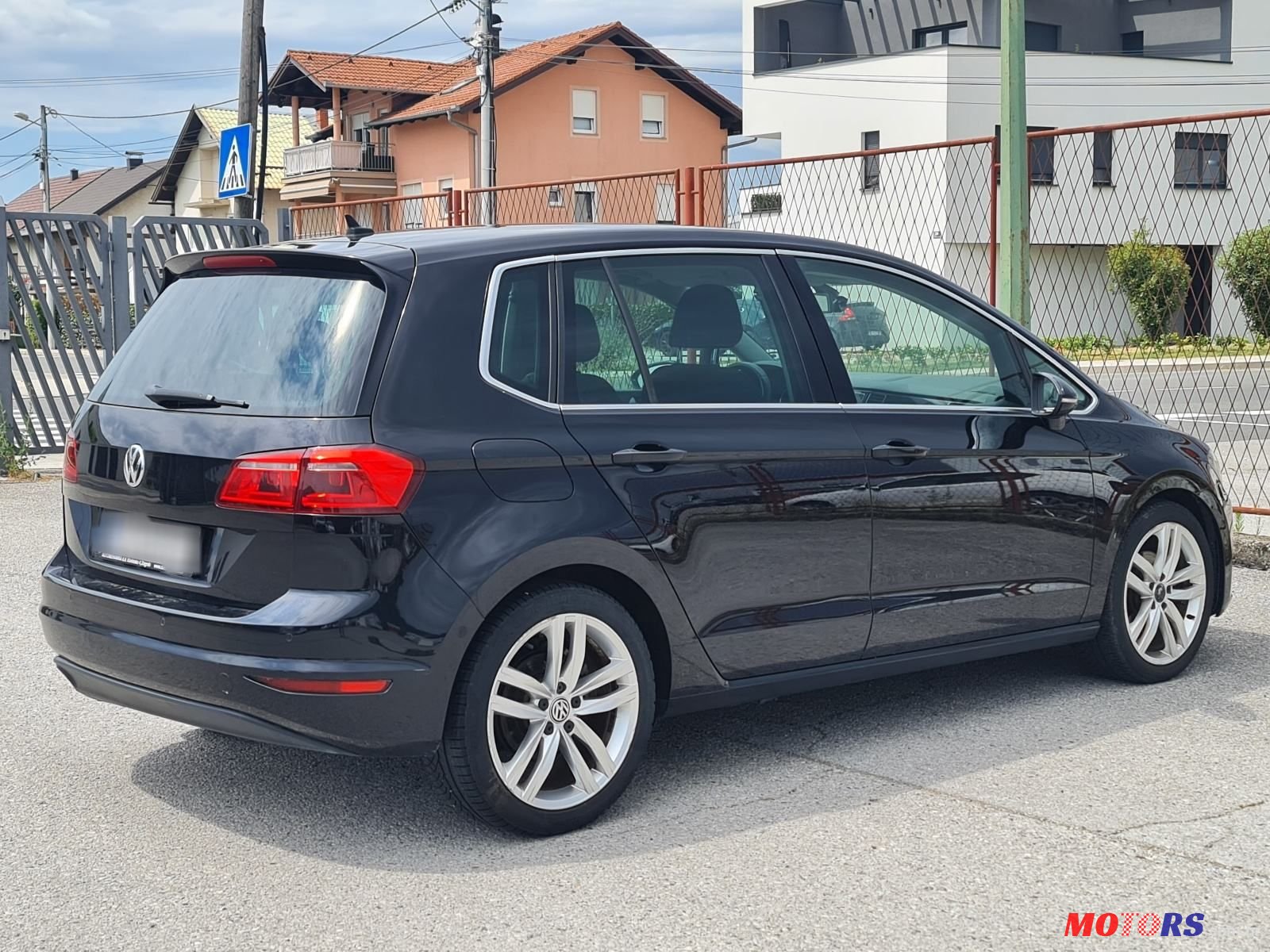 2015' Volkswagen Golf Sportsvan photo #5