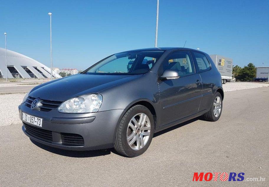 2008' Volkswagen Golf V 1,9 Tdi photo #1