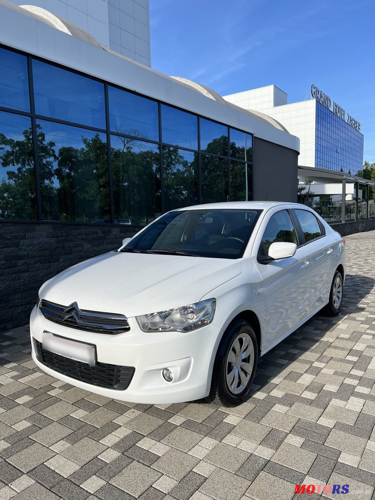 2015' Citroen C-Elysee 1,2 Vti photo #3