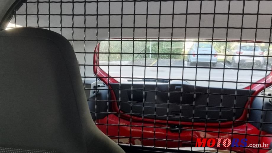 2012' Volkswagen Up! 1,0 Up! photo #3