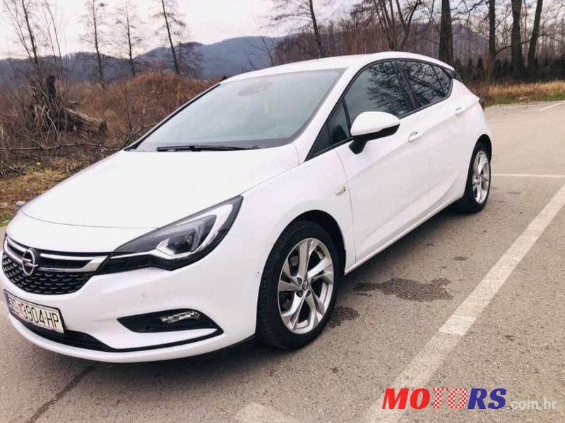 2018' Opel Astra 1,6 photo #1